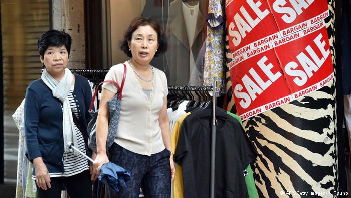 Japanese people wary of refugees, foreign workers
